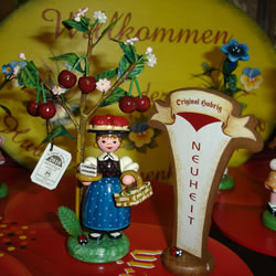 Herbstkind Jahresfigur 2010 - Hersteller Fa. Hubrig aus Zschorlau im Erzgebirge